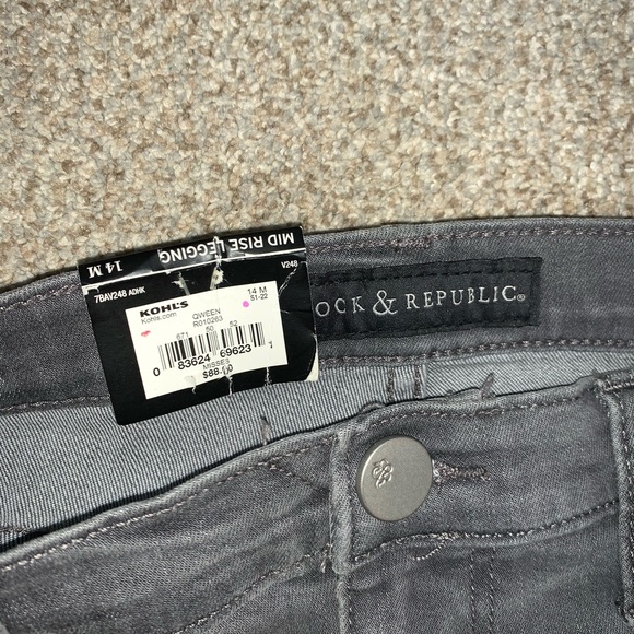 NWT Women's Rock & Republic Gray Jean Leggings - Picture 6 of 7